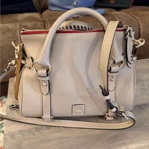 DooneyBourke NWOT Taupe Satchel with Red Accents. Used once. Incl dust bag